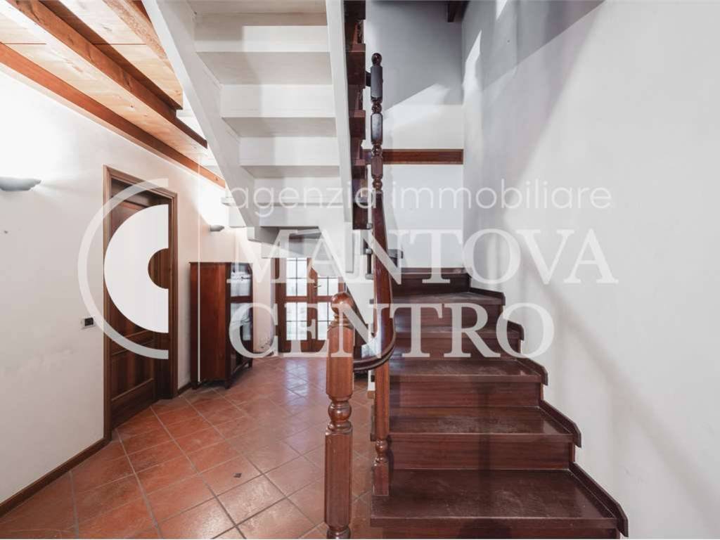 Casa indipendente a Mantova in VICOLO PERSICO, 6 - Foto 4