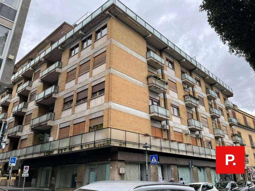 Appartamento a Caserta in piazza Vanvitelli - Foto 4