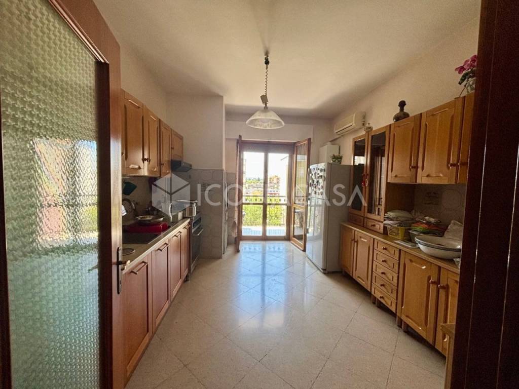 Appartamento a Bisceglie in Via Giuseppe Di Vittorio - Foto 5