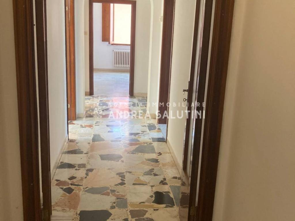 Appartamento a Buti in Piazza Giuseppe Garibaldi, - Foto 2