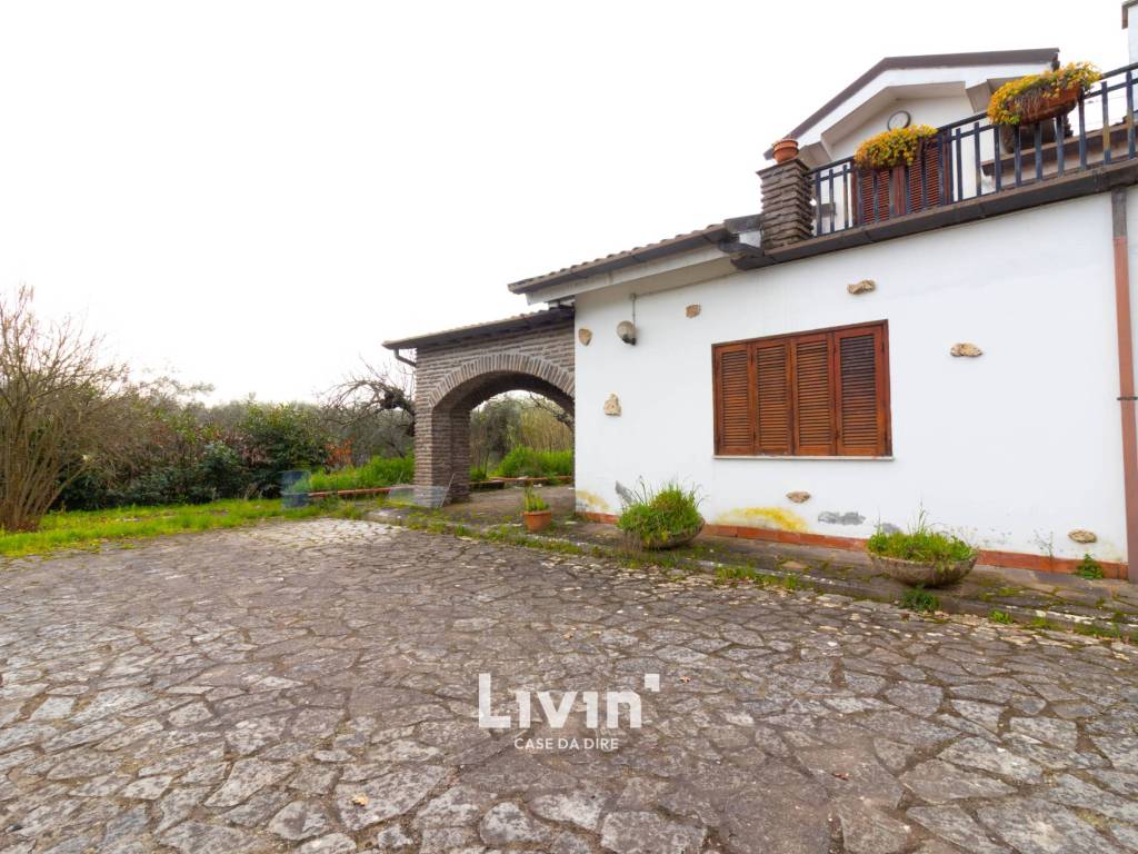 Villa a Maenza in Strada Statale Carpinetana - Foto 3