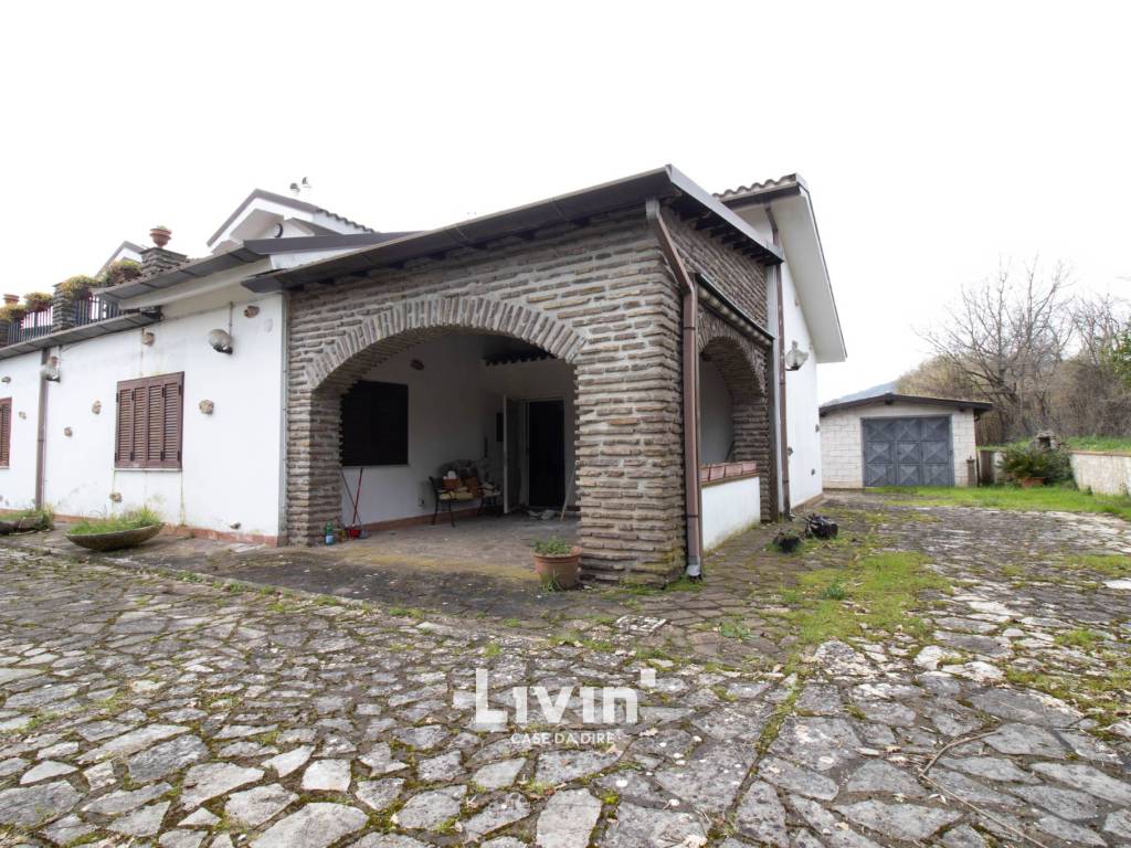 Villa a Maenza in Strada Statale Carpinetana - Foto 4