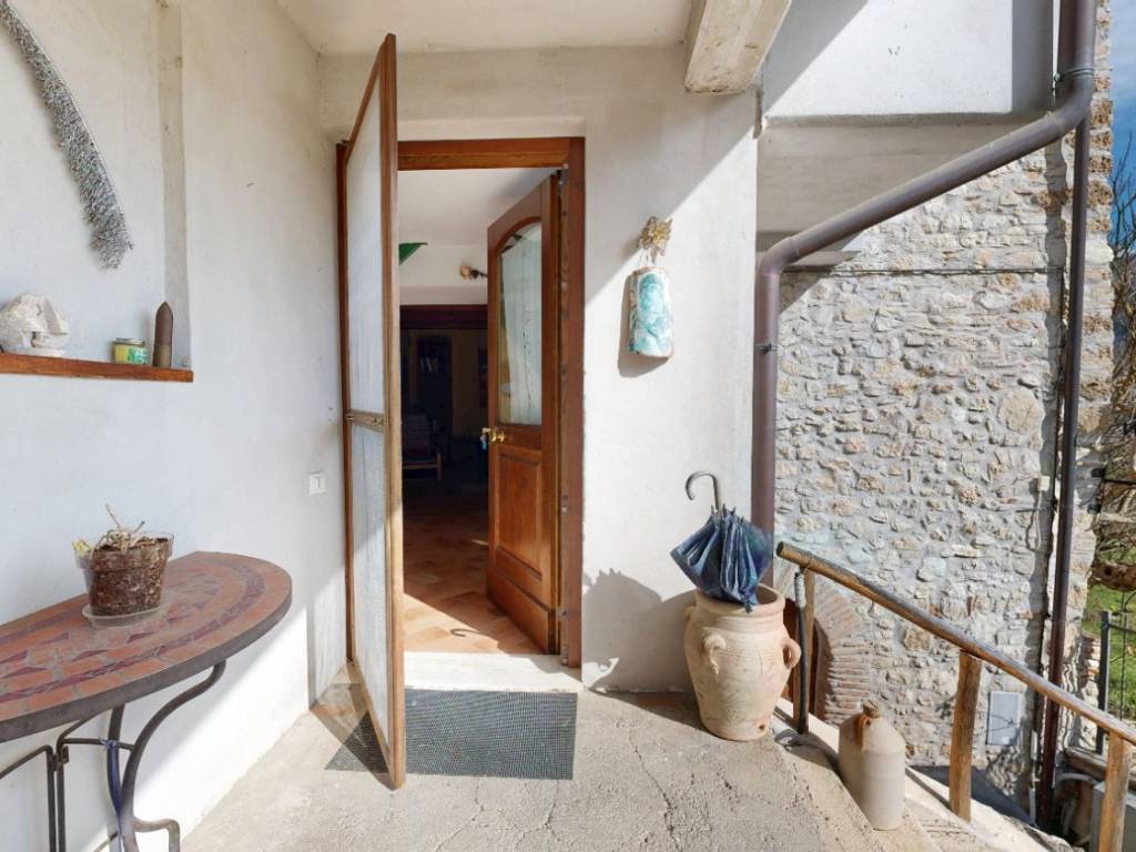 Casa indipendente a Rieti in via San Sebastiano - San Giovanni Reatino - Foto 4
