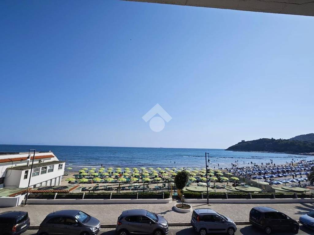 Appartamento a Minturno in Lungomare Nazario Sauro, 107 - Foto 2