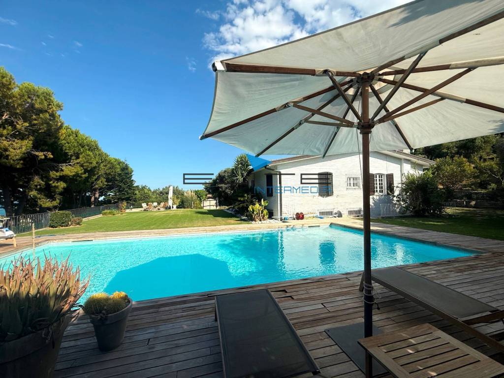 Villa a Francavilla al mare in Via Arnaldo De Simone, 99 - Foto 3