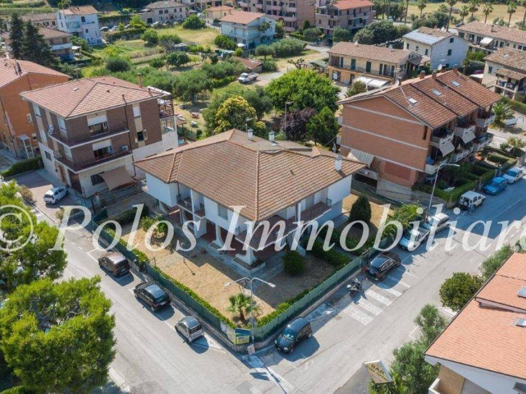 Villa a Fermo in Via della Stazione, 12 - Foto 3