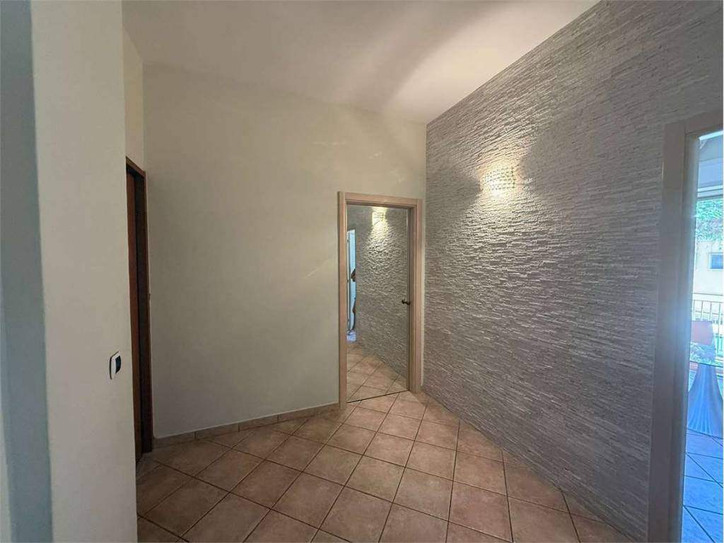 Appartamento a Brindisi in Via G. Di Vittorio, 8 - Foto 4