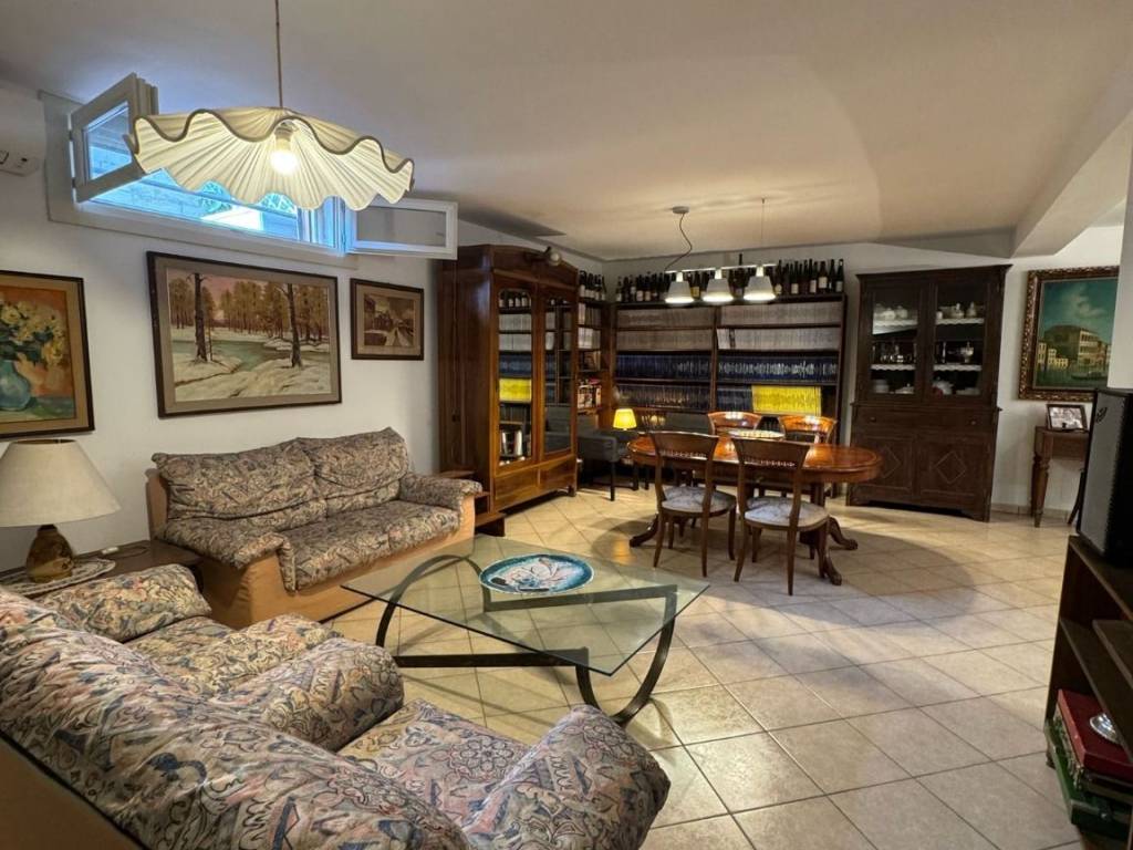 Villa a Aprilia in Via Sele - Foto 4
