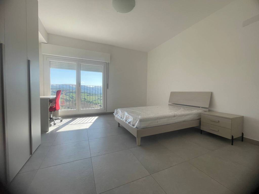 Appartamento a Camerino in Viale Giacomo Leopardi - Foto 2