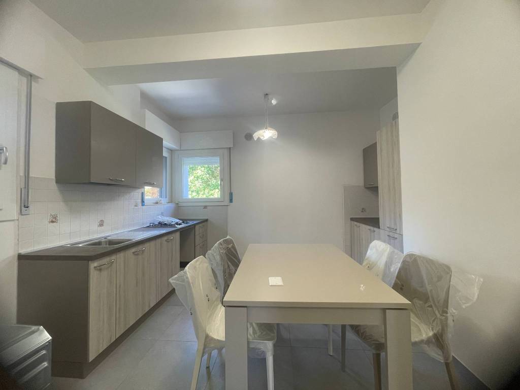 Appartamento a Camerino in Viale Giacomo Leopardi - Foto 5