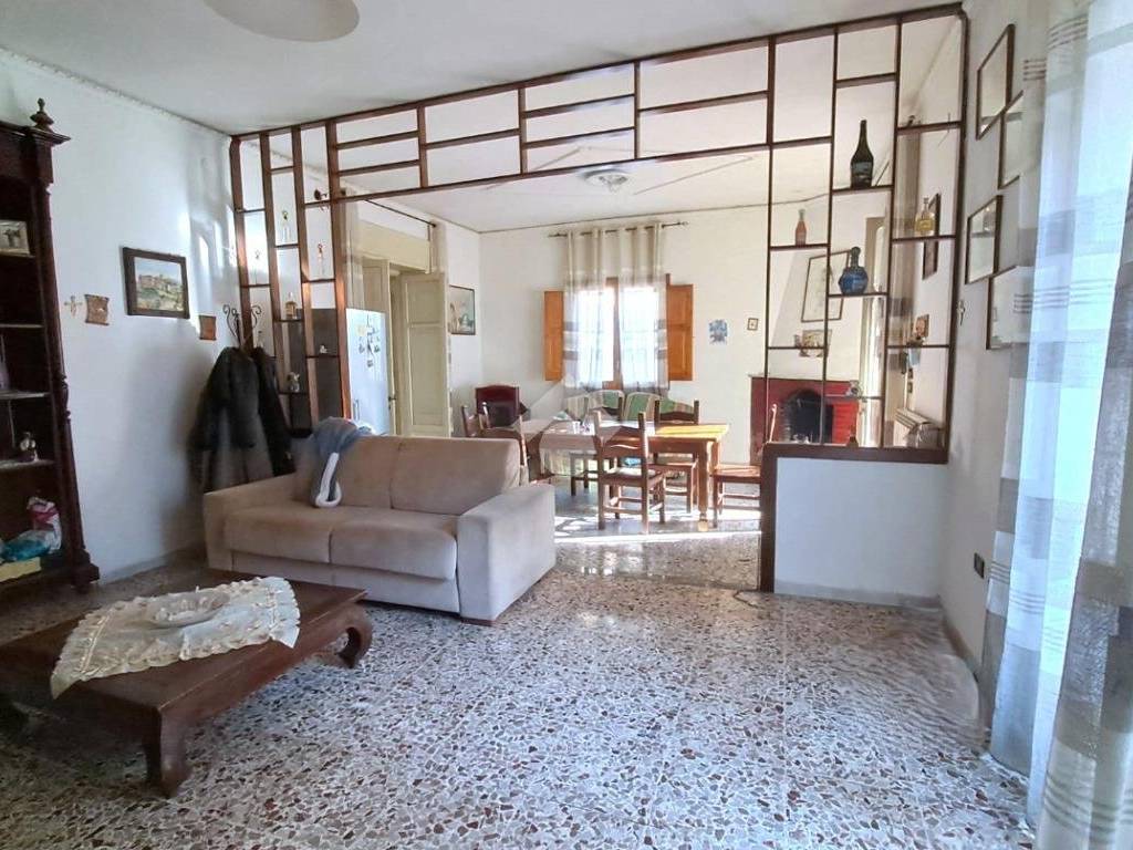 Casa indipendente a Frignano in Via Avellino, 7 - Foto 4