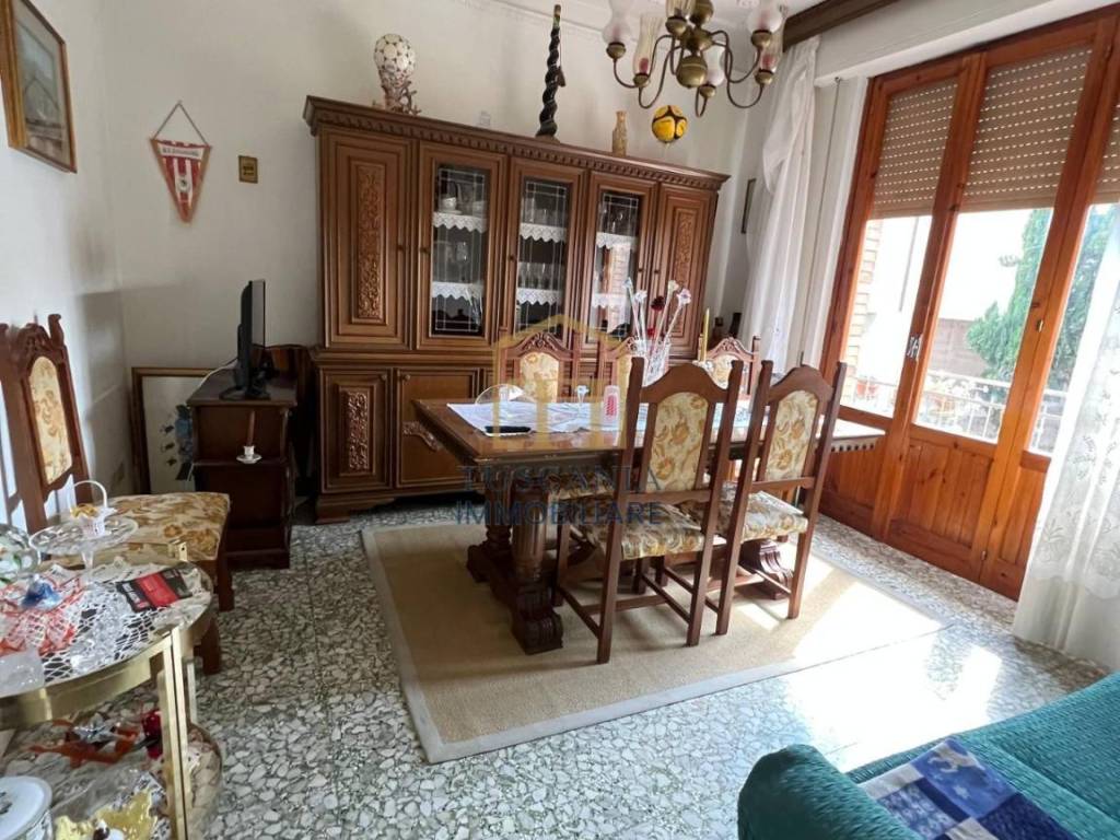 Appartamento a Colle di val d'elsa in Via Volterrana - Foto 4