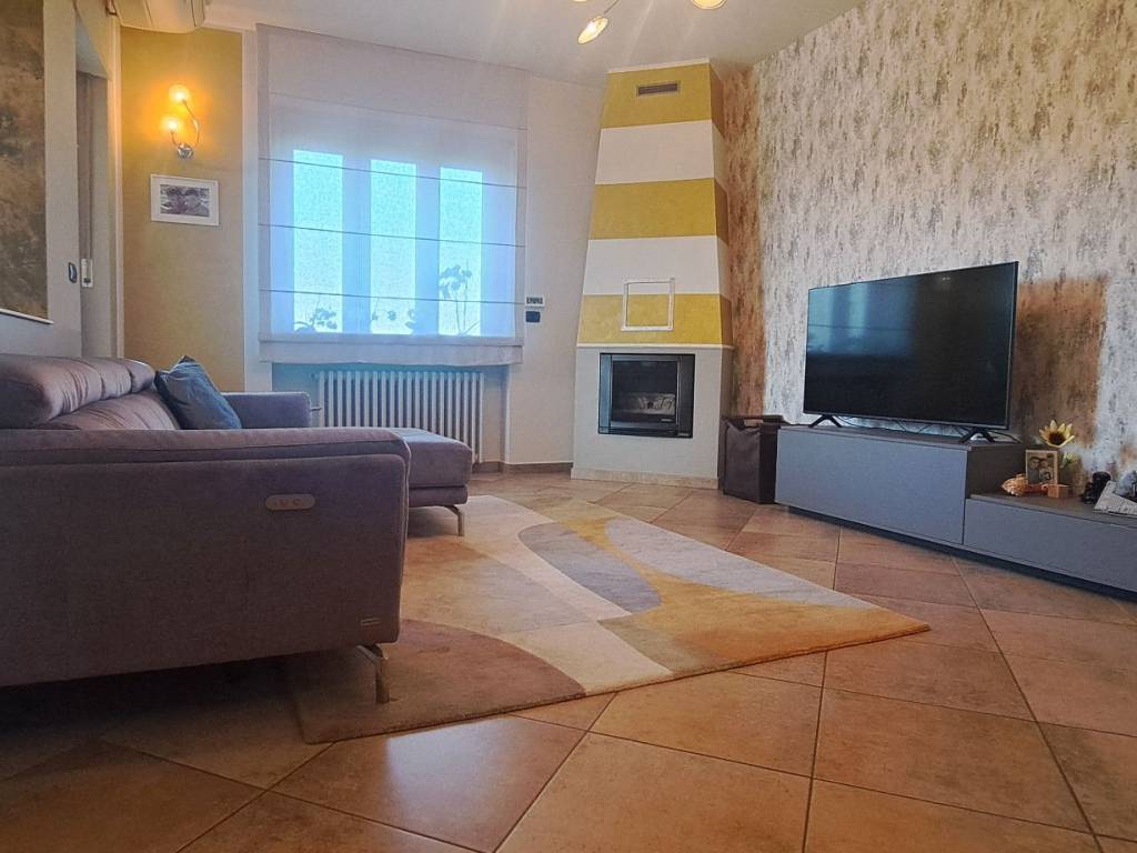 Appartamento a Roletto in Via Raffaello Sanzio, 2 - Foto 2