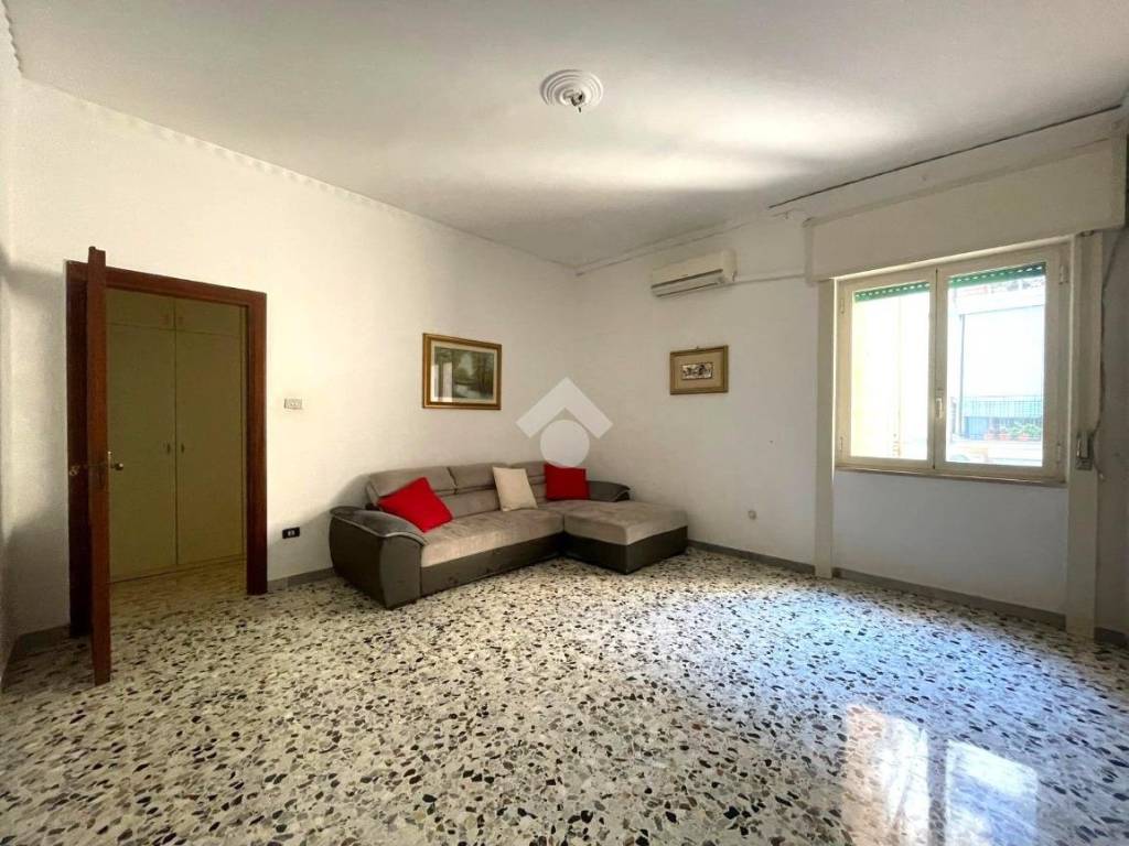 Appartamento a Portici in Via S. Cristoforo Viale Leone, 27 - Foto 3
