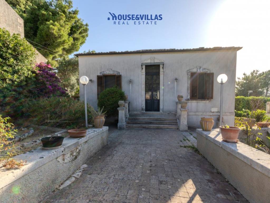 Villa a Noto in SAN CORRADO FUORI LE MURA - Foto 2