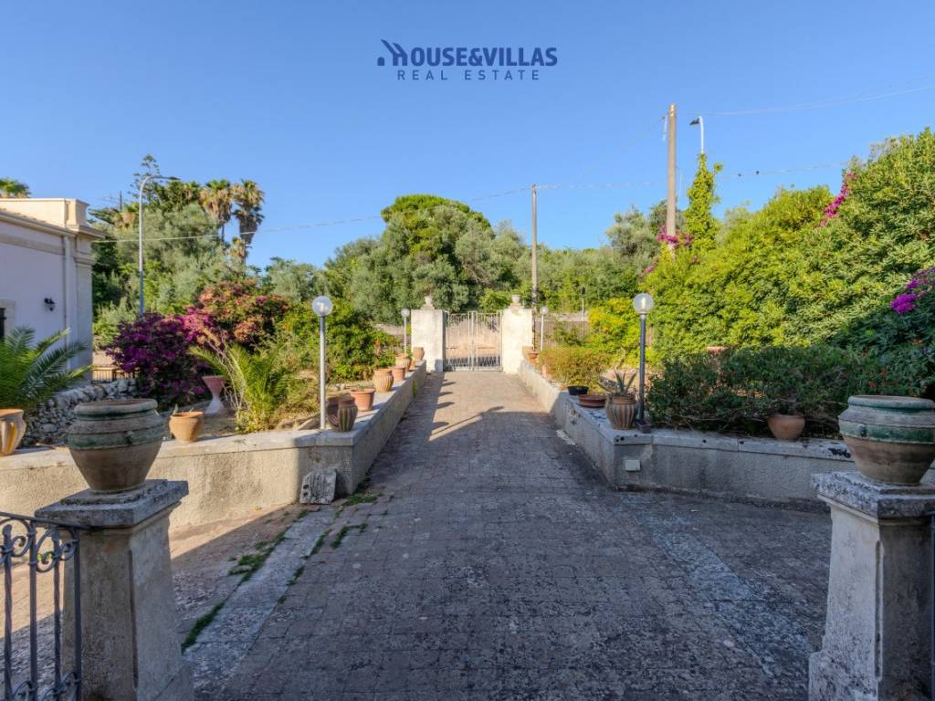 Villa a Noto in SAN CORRADO FUORI LE MURA - Foto 5