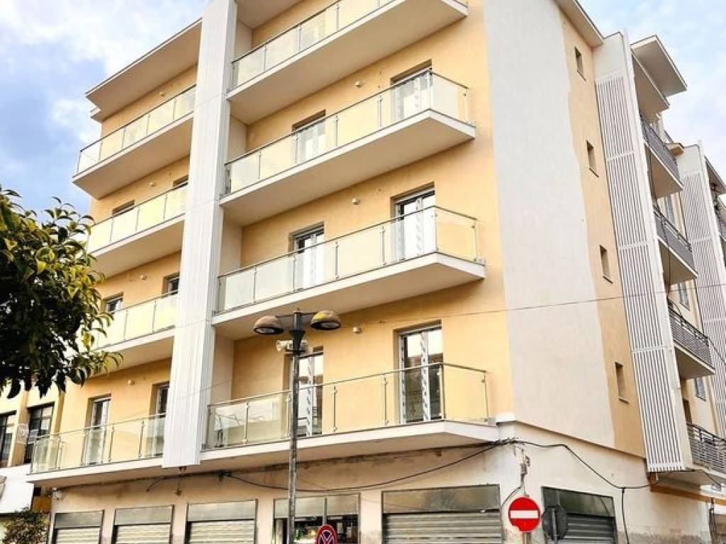 Appartamento a Mondragone in Via Cagliari, 7 - Foto 3