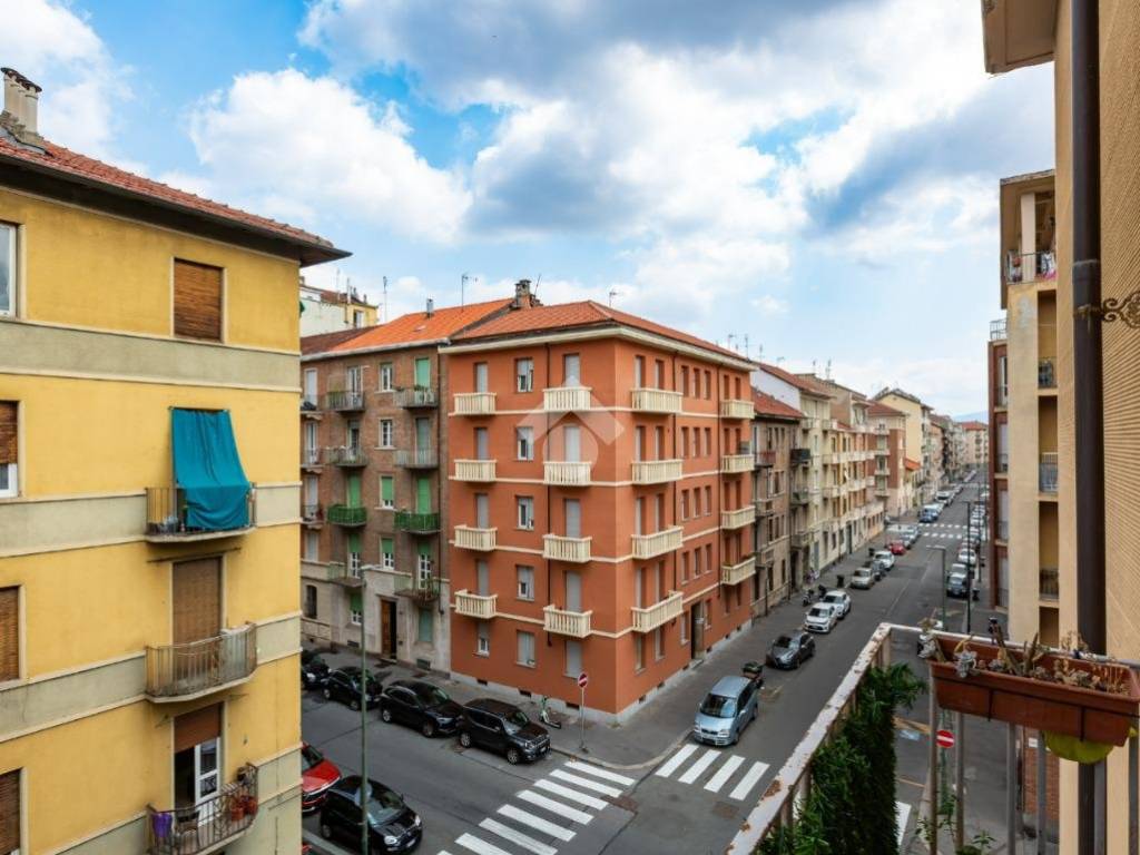 Appartamento a Torino in Via Borgosesia, 103 - Foto 2