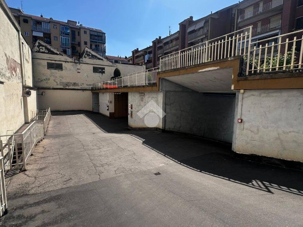 Box / garage a Torino in VIA MONGRANDO, 16 - Foto 2