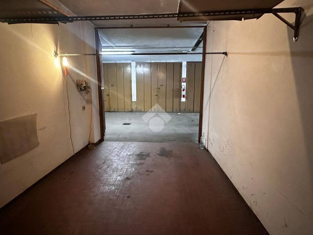 Box / garage a Torino in VIA MONGRANDO, 16 - Foto 5