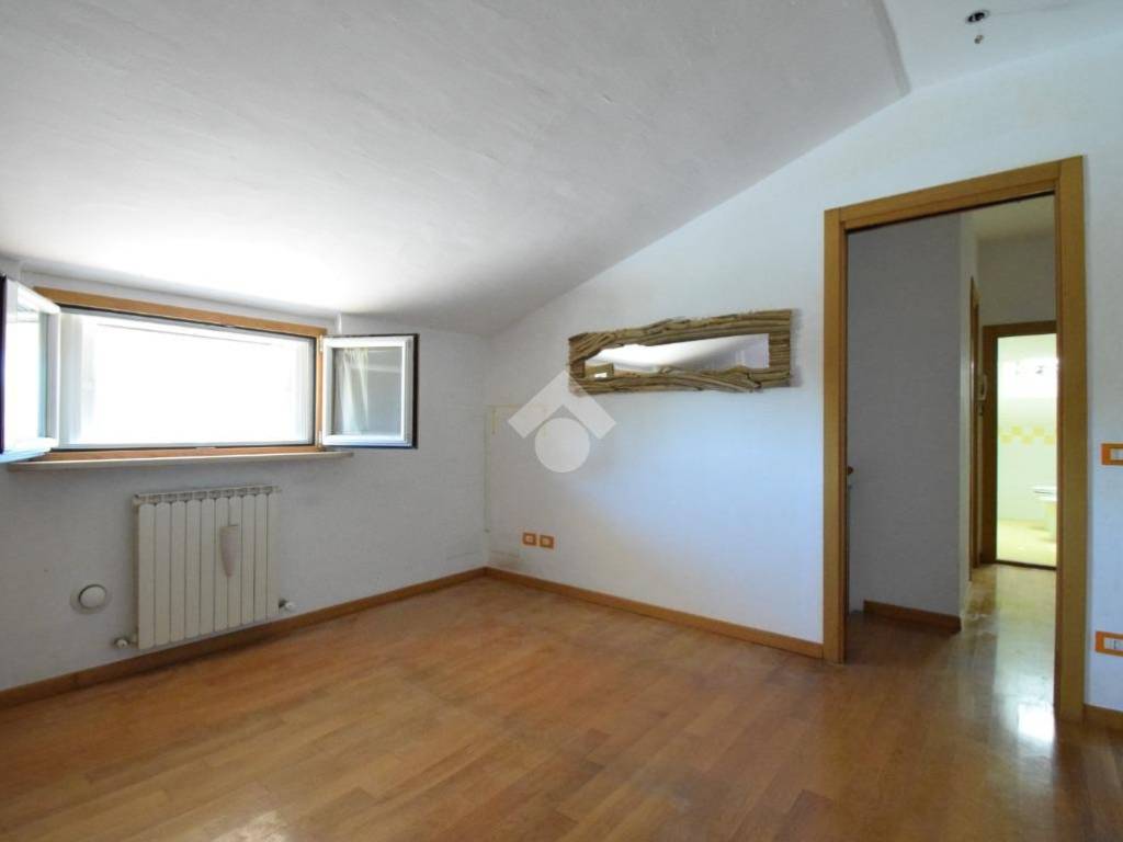 Appartamento a Riccione in Viale Giulio Cesare, 27 - Foto 4