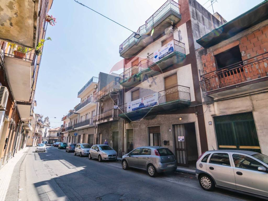 Casa indipendente a Aci catena in Via Turi D'agostino, 52 - Foto 2