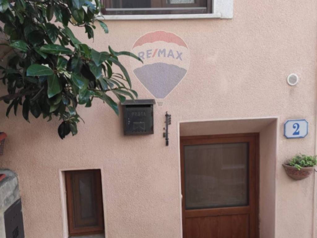 Casa indipendente a Isnello in via Isonzo - Foto 3