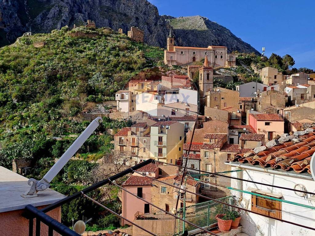 Casa indipendente a Isnello in via Isonzo - Foto 4