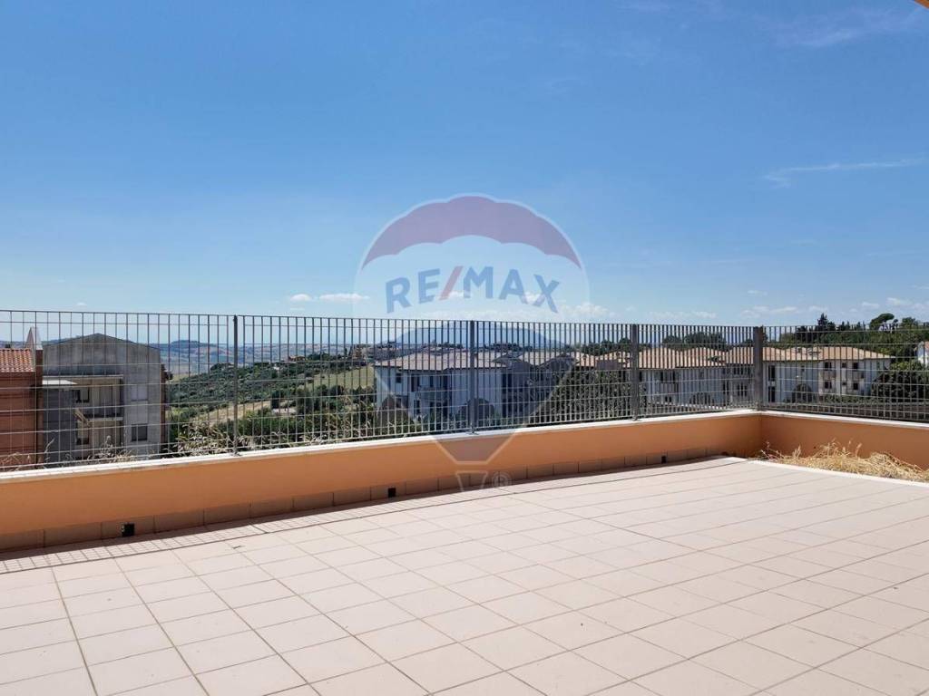 Appartamento a Recanati in Piazzale Menechen - Foto 4