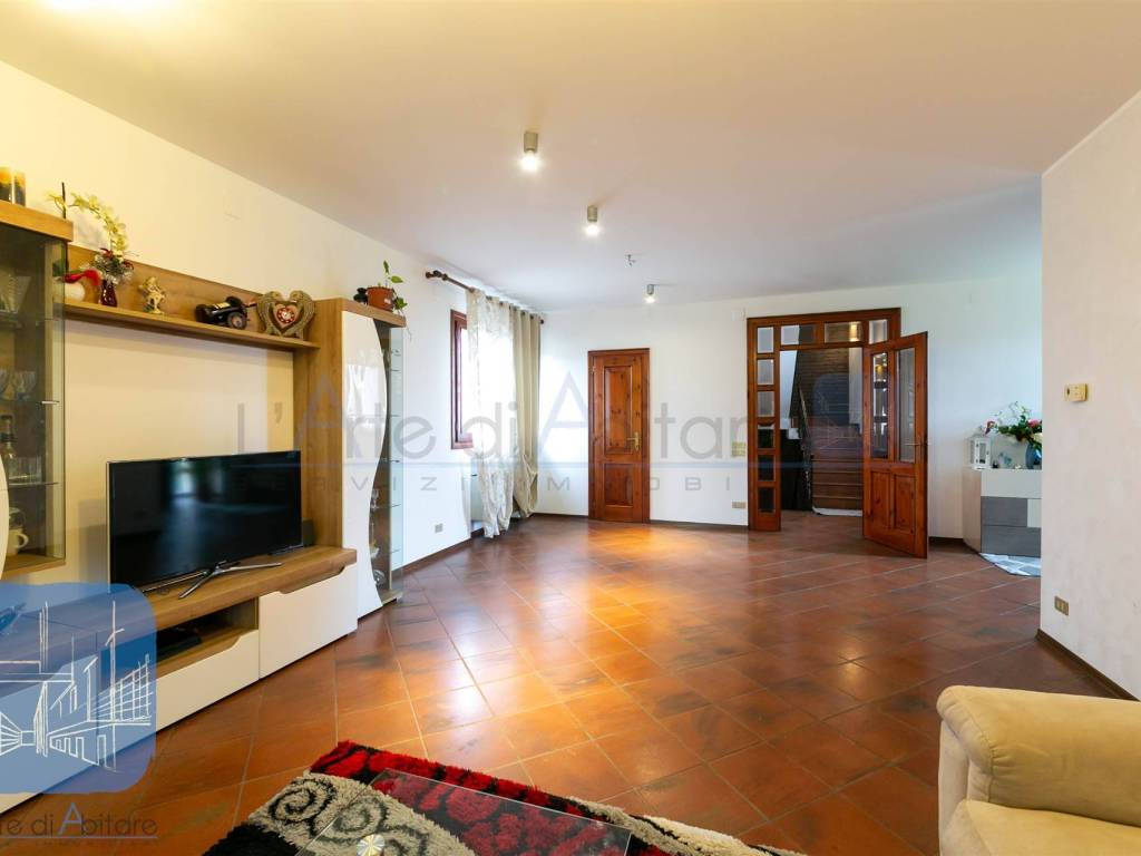 Villa a Mogliano veneto in via fratelli bovo - Foto 3