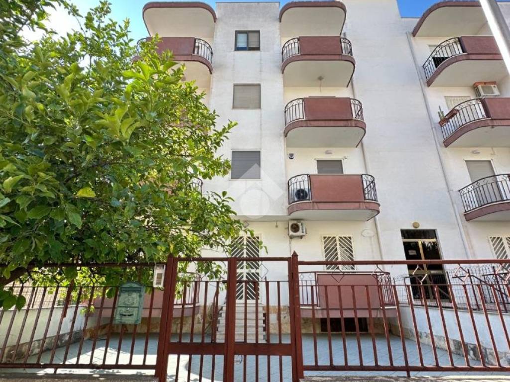 Appartamento a Canosa di puglia in Via Napoli, 3 - Foto 3