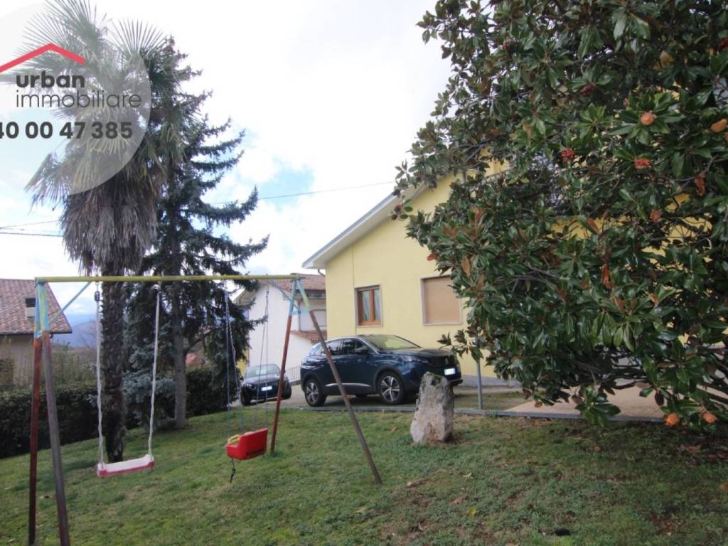 Casa indipendente a L'aquila in Piazza Aricavallo - Foto 2