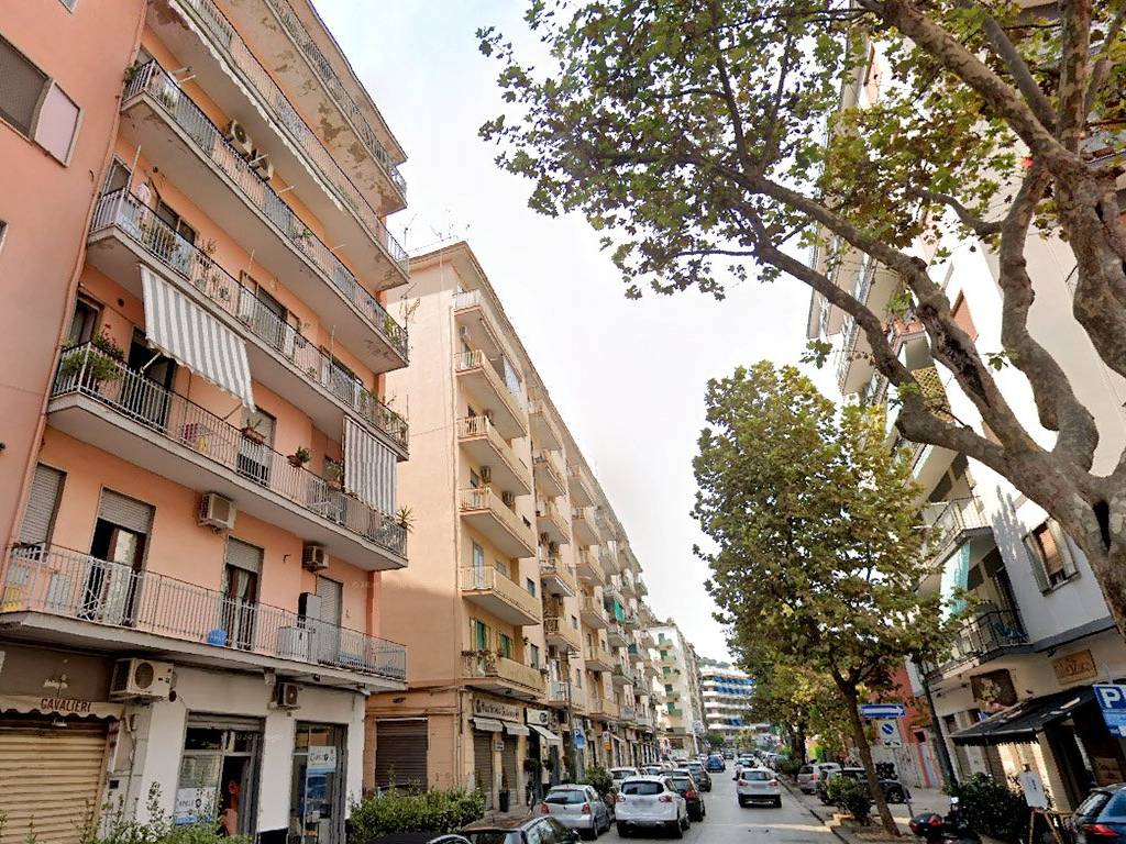 Appartamento a Salerno in Via Cacciatori dell'Irno - Foto 5
