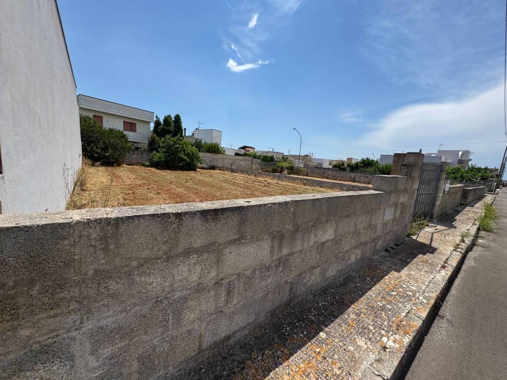 Terreno a Botrugno in Via Daniele Manin - Foto 2
