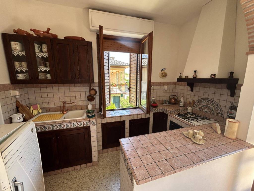 Appartamento a San venanzo in Strada Statale 317 - Foto 5