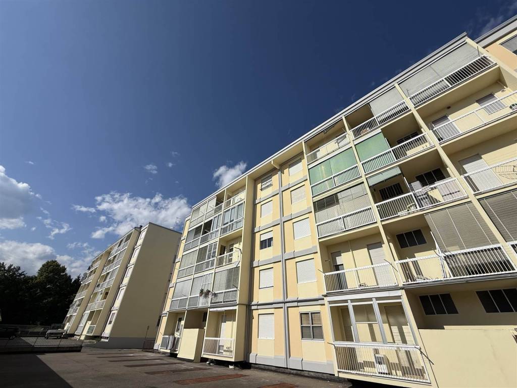 Appartamento a Biella in Via Vialardi di Verrone, 30 - Foto 2