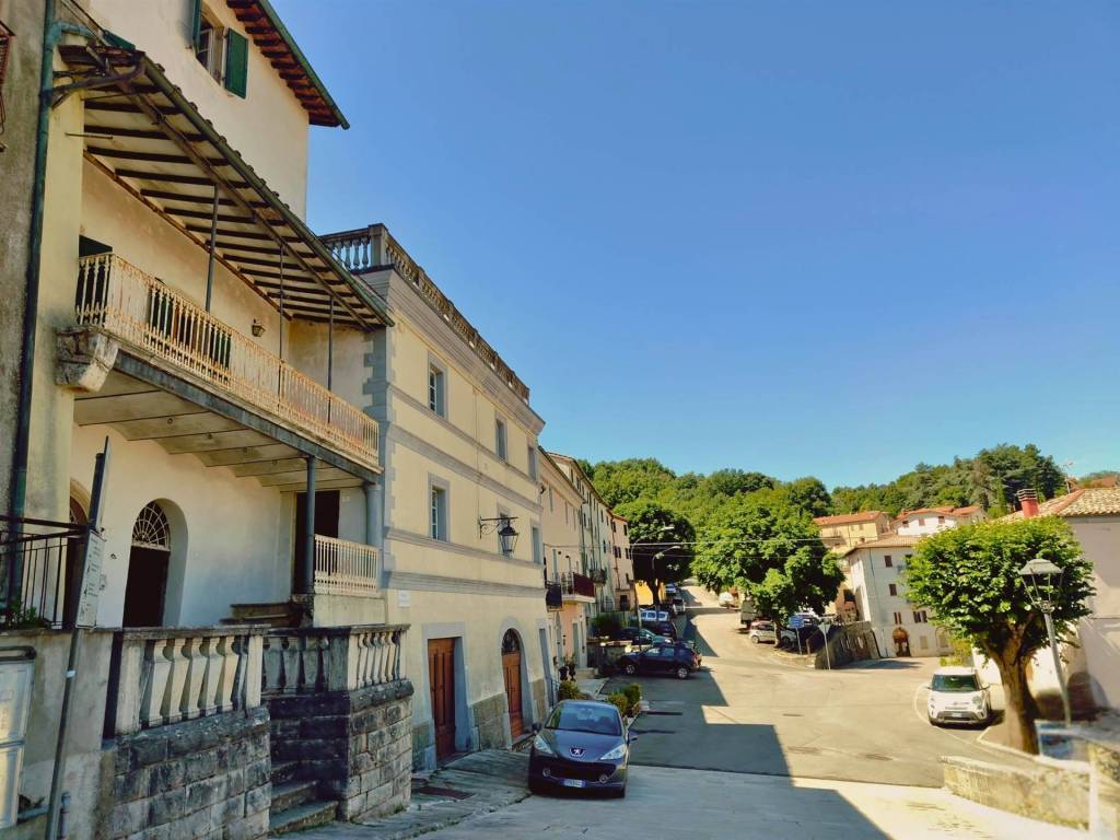 Immobile a Castiglione d'orcia in Piazza Unità Italiana, 7 - Foto 2