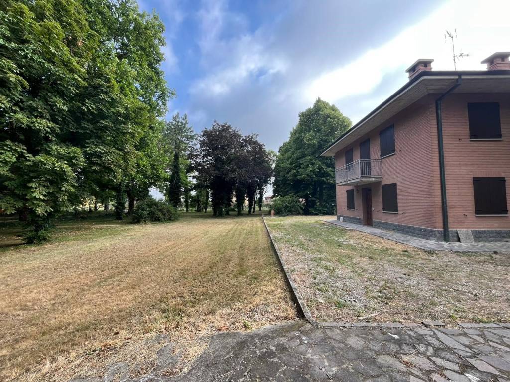 Villa a Castelfranco emilia in Via Piumazzo - Foto 3