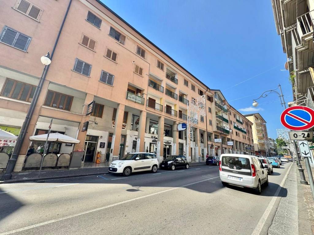 Box / garage a Atripalda in Via Roma - Foto 4