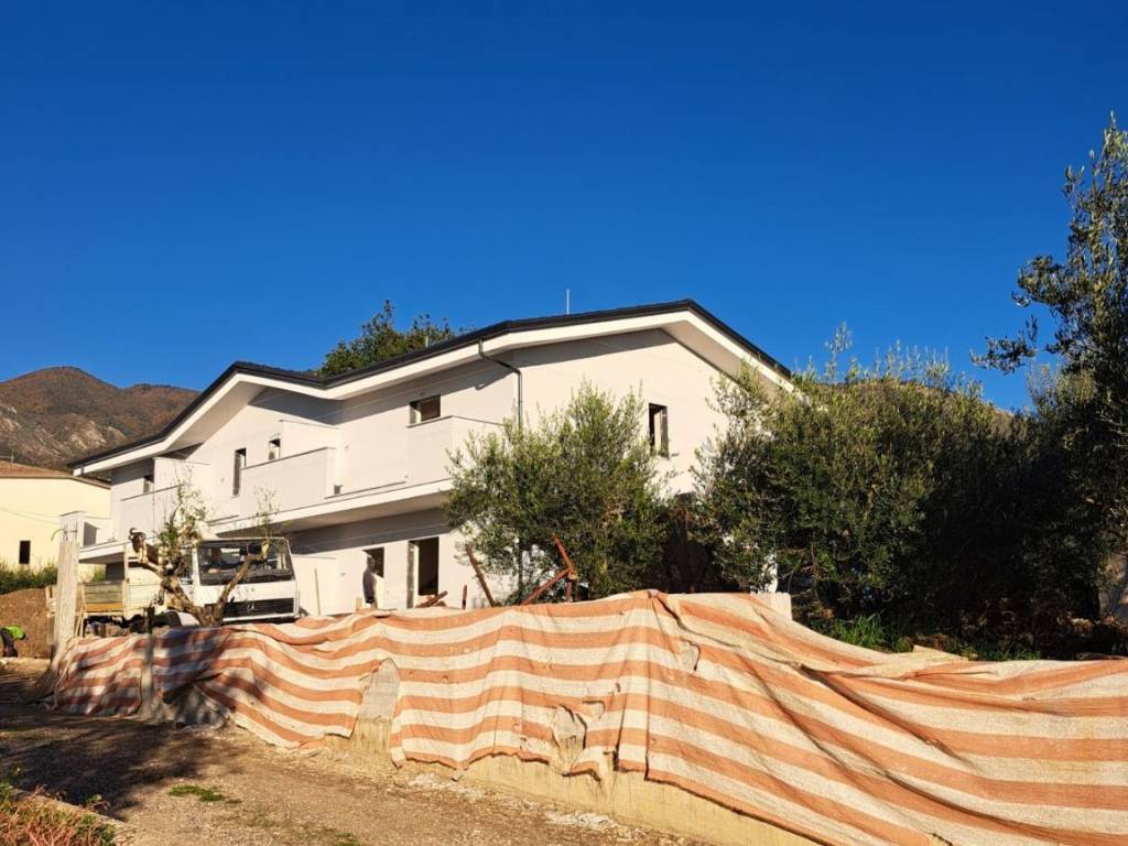 Villa a Cervaro in Via Sprumaro, snc - Foto 4