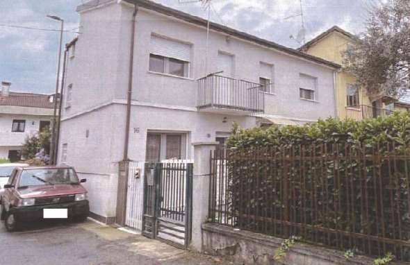 Appartamento a Abano terme in Via A. Pinazza - Foto 2