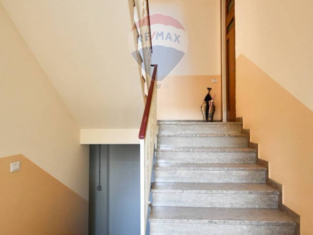 Appartamento a Cassano magnago in VIA TOSCANINI, 4 - Foto 4