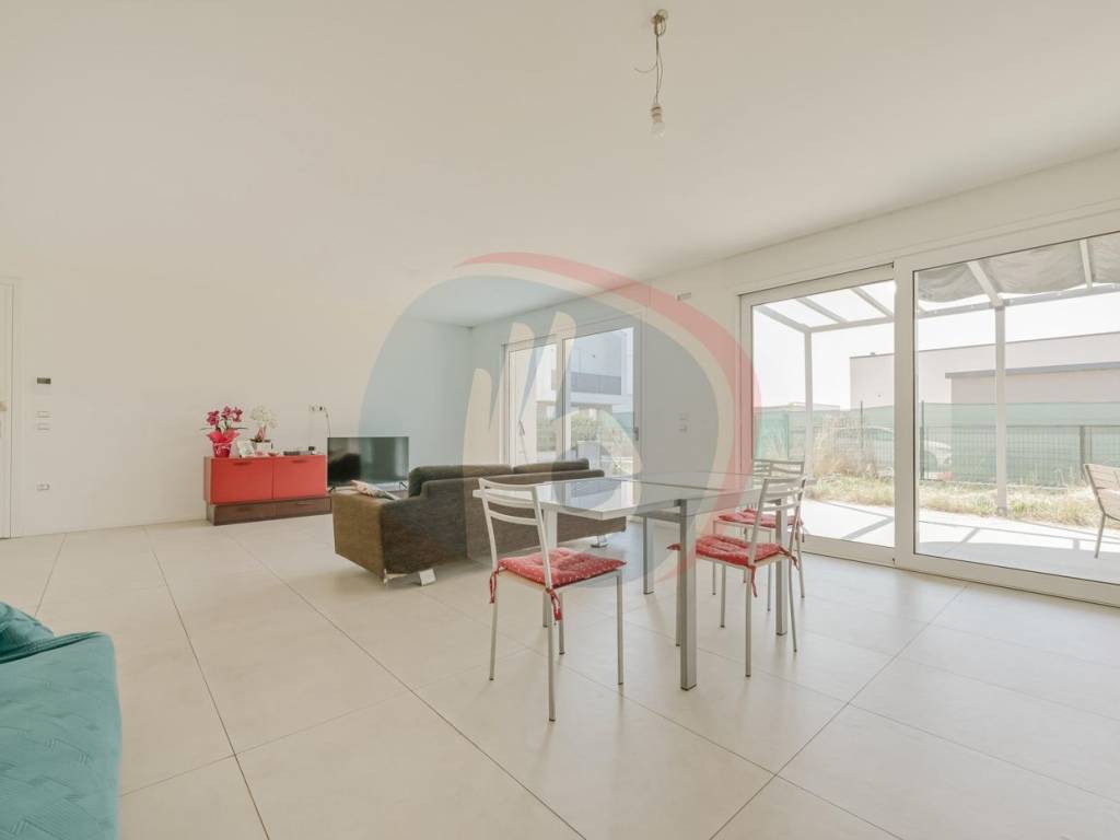 Villa a Loria in Via Ugo Foscolo - Foto 2