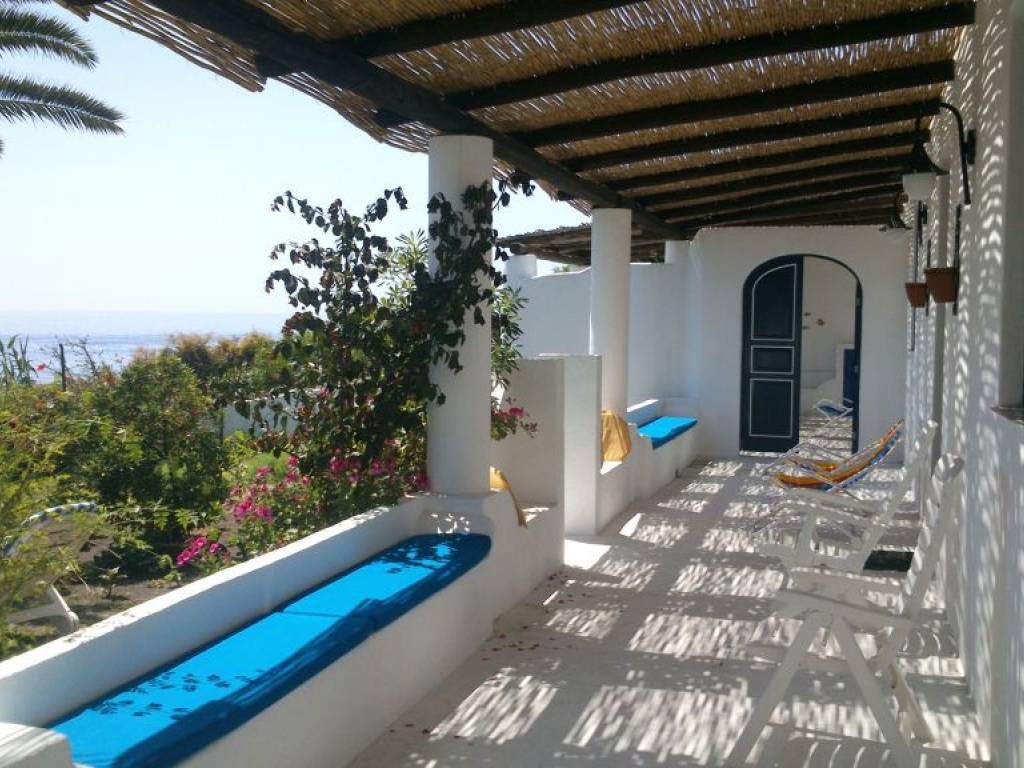 Villa a Lipari in Via Scari Sopra Lena - Foto 3