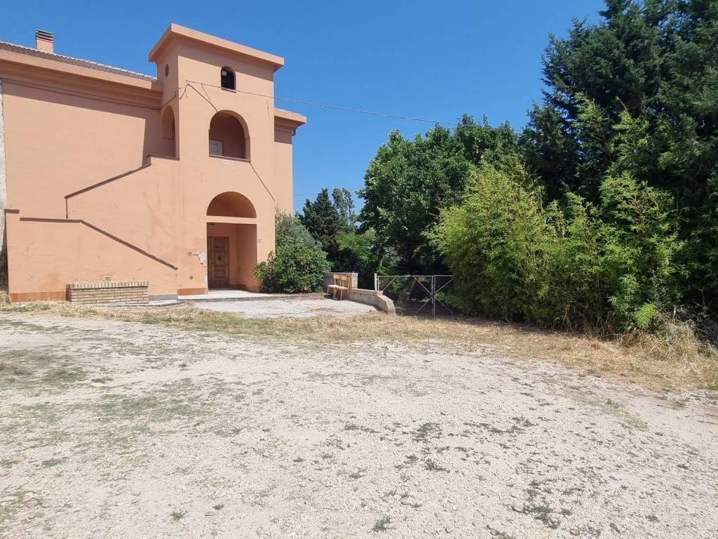 Casa indipendente a Spoltore in Via Pescarina - Foto 2