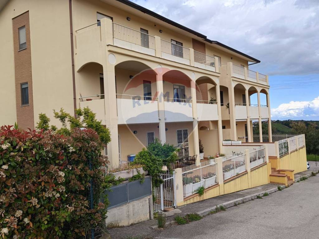 Appartamento a Castel frentano in Via Teofilo Patini, 50 - Foto 2