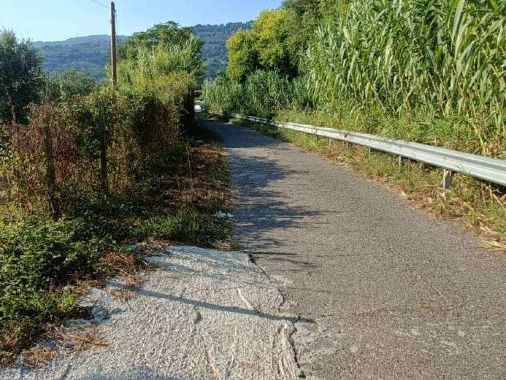 Terreno a Lamezia terme in Via degli Enotri - Foto 4