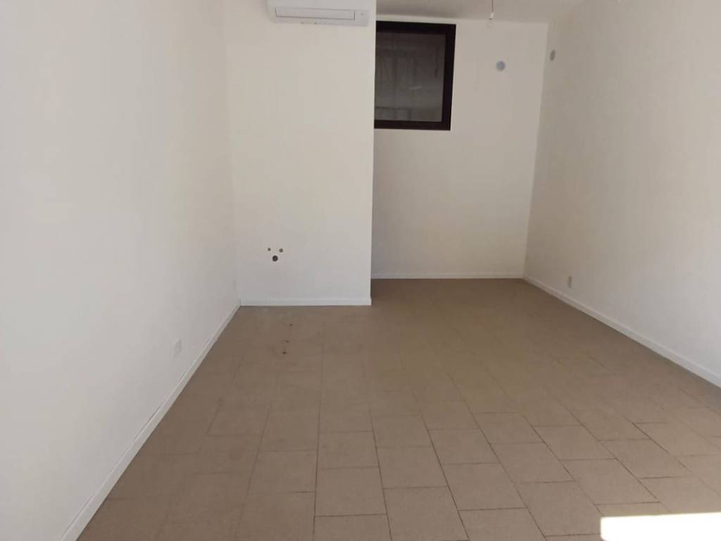 Immobile a Carpi in Viale Nicolò Biondo - Foto 2