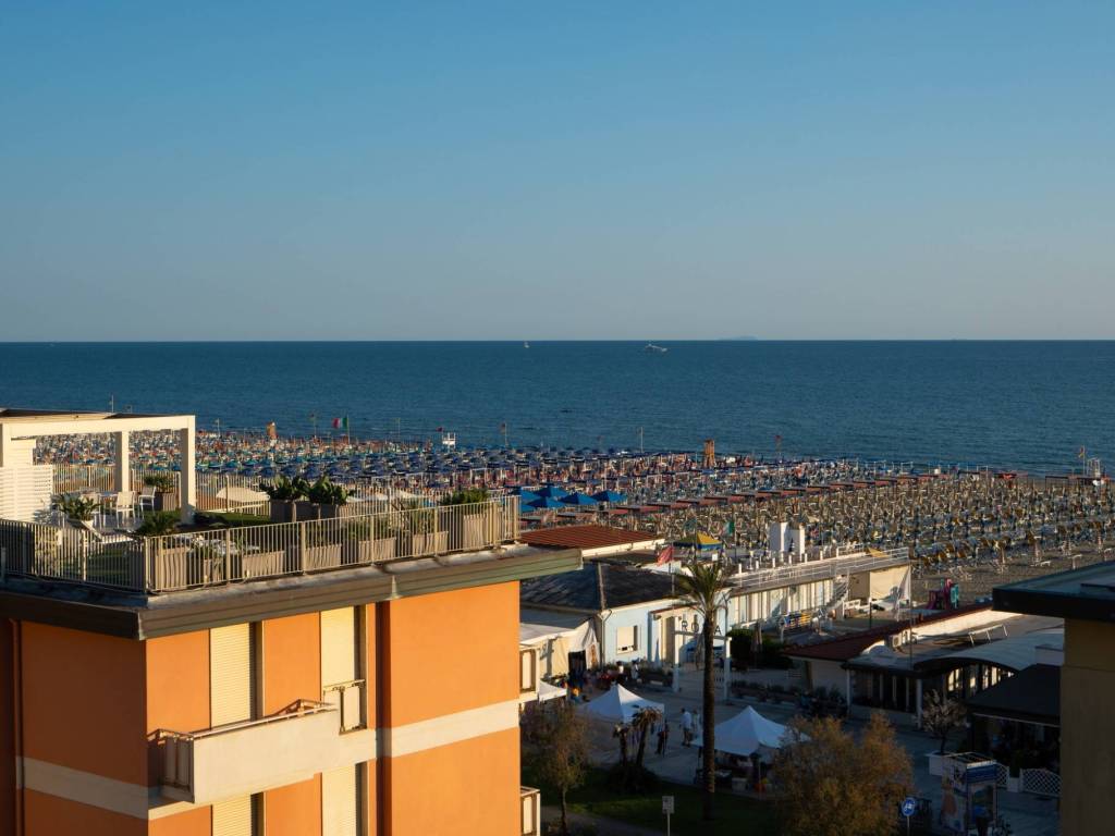 Palazzo / stabile a Camaiore in Via Ermenegildo Pistelli, 134 - Foto 2