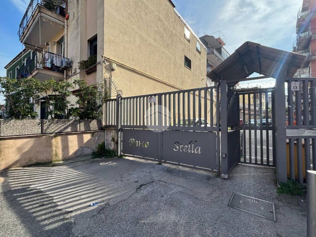 Box / garage a San giorgio a cremano in Via Giuseppe Mazzini, 13 - Foto 2